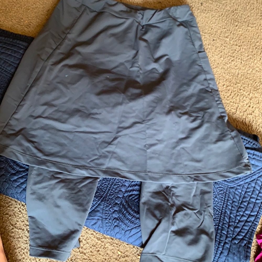 Athletic skirt